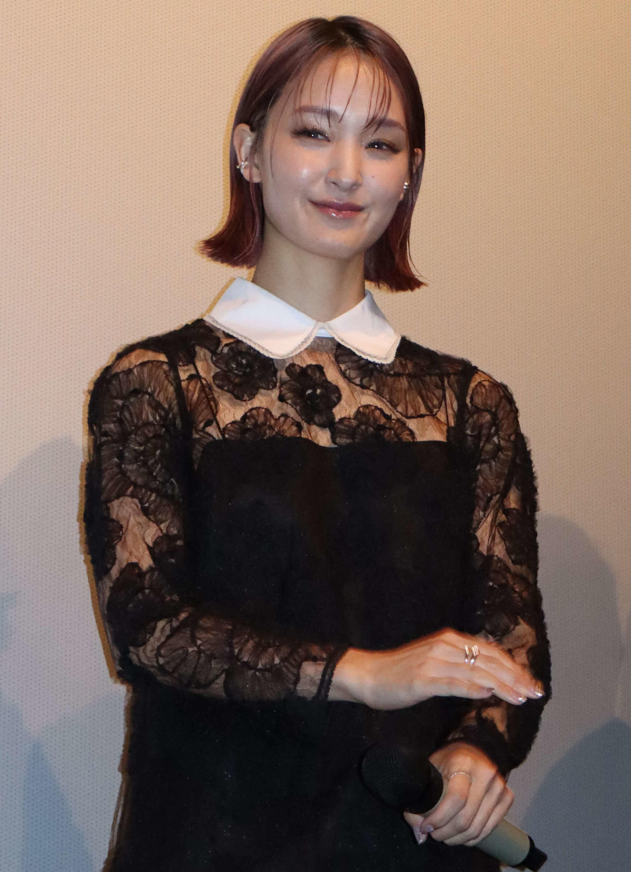 【芸能】剛力彩芽、初“たばこ”演技絶賛される「初めてです！練習しました！裏でも吸ってない！」